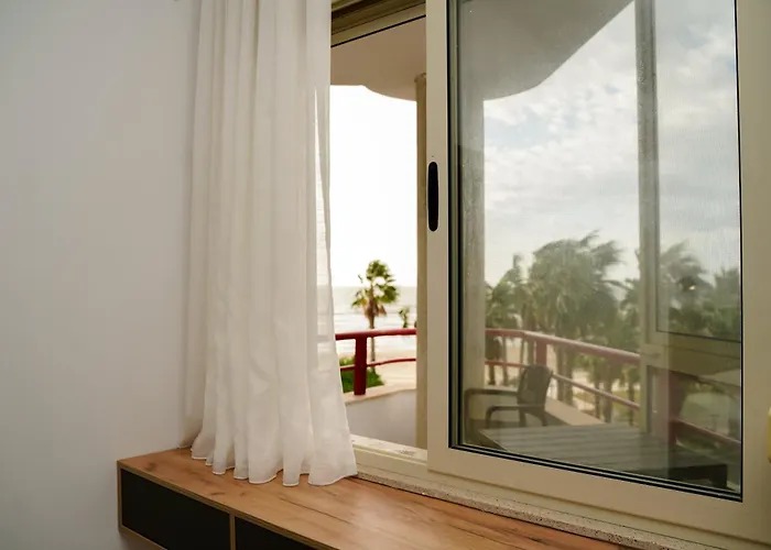 Seaview Apartments