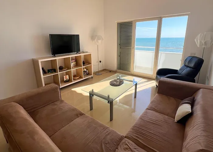 Seaview Apartments